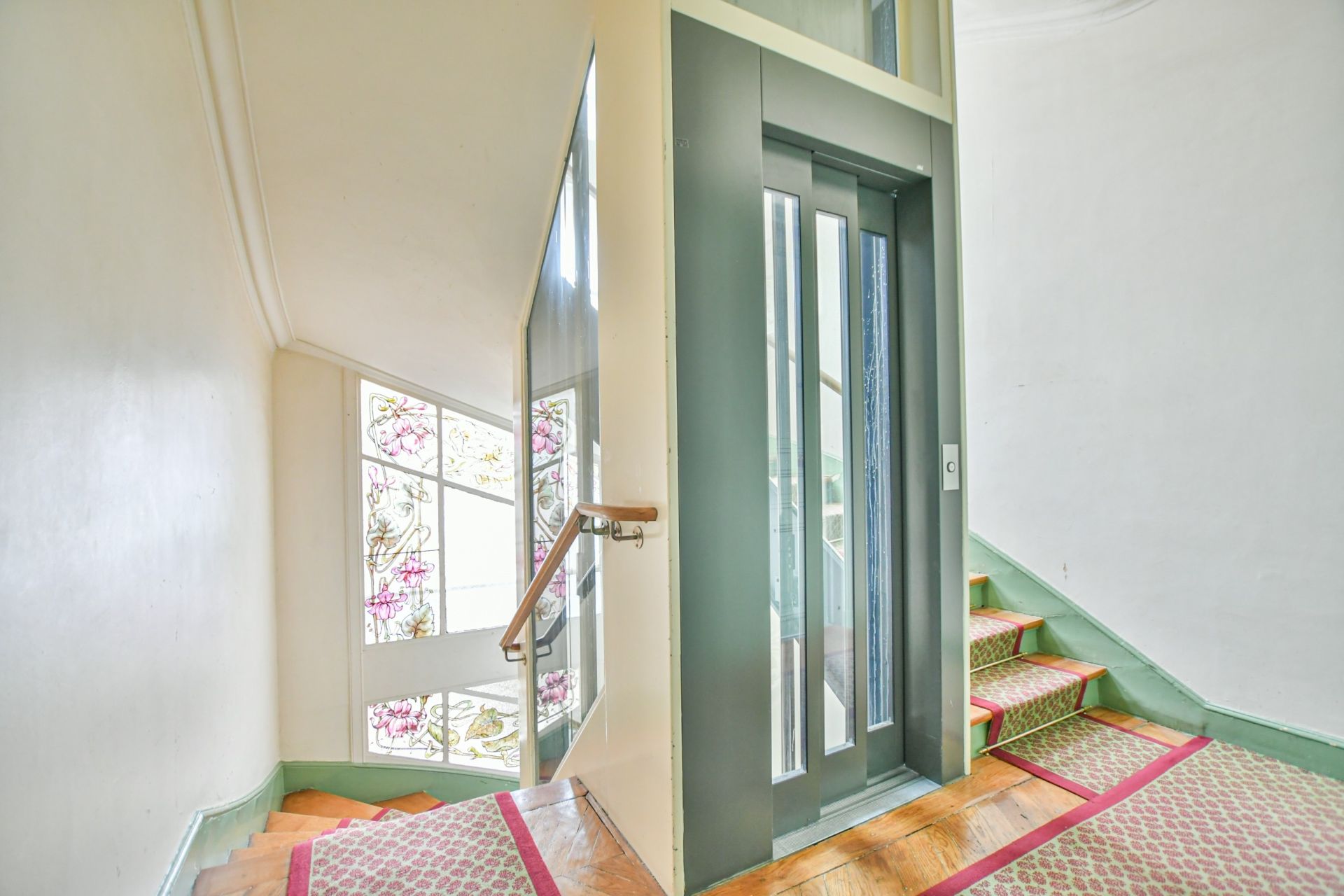 Vente Appartement 4&nbsp;Pièces 102&nbsp;m² Neuilly-sur-Seine