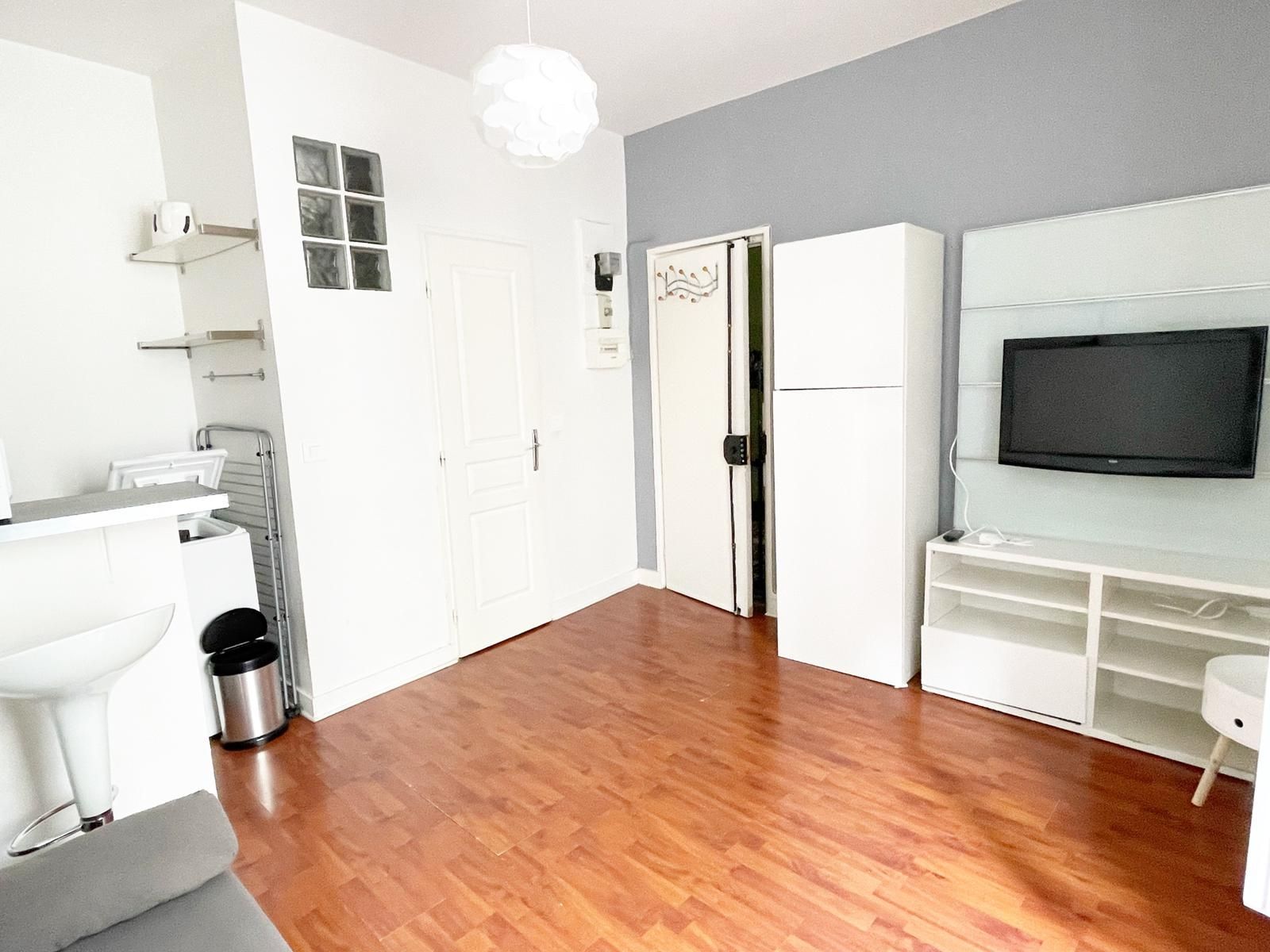 Vente Appartement 1 pièce 16 m² Paris 18
