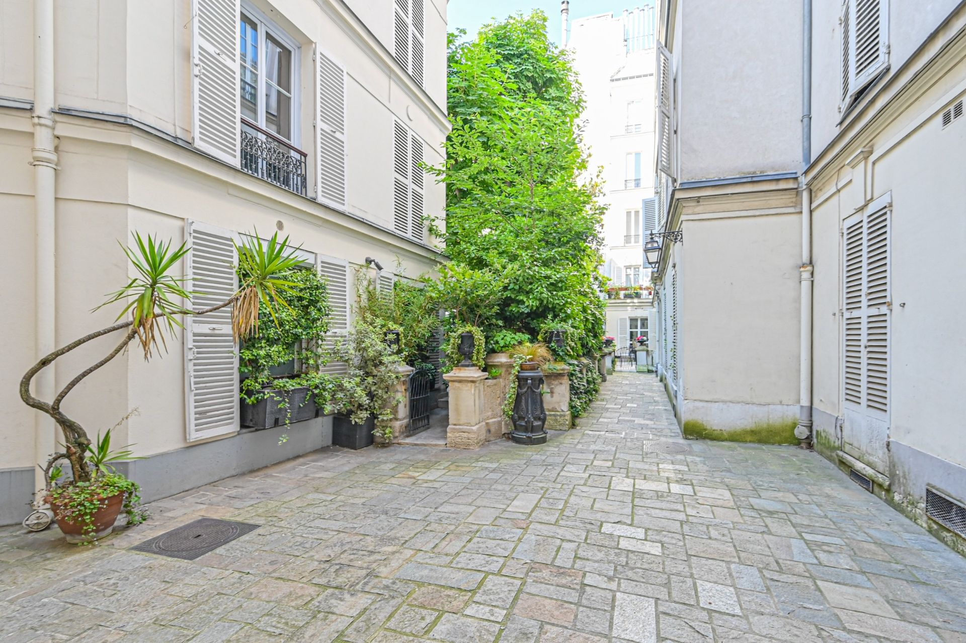 appartement 4 Pièces en viager sur PARIS (75006) Viager Appartement 4 Pièces 79 m² Paris 6