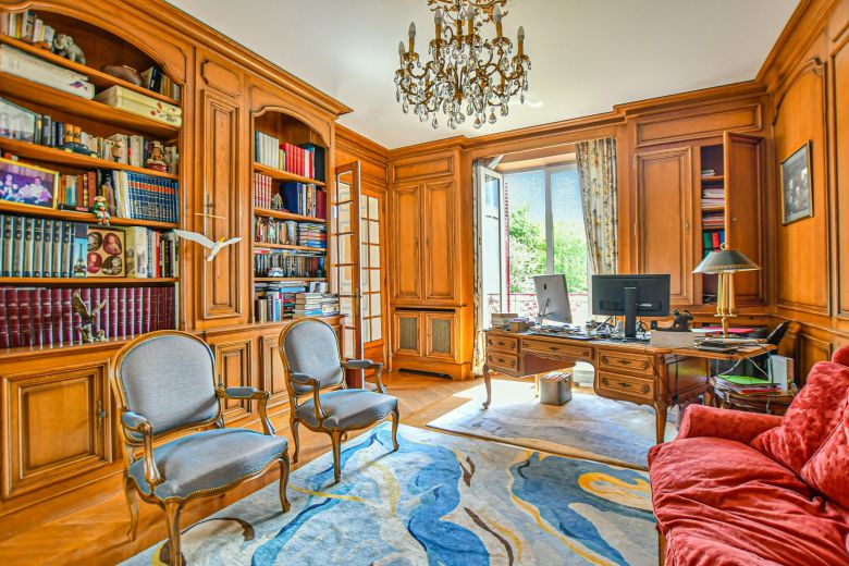 maison 8 Pièces en viager sur NEUILLY PLAISANCE (93360)