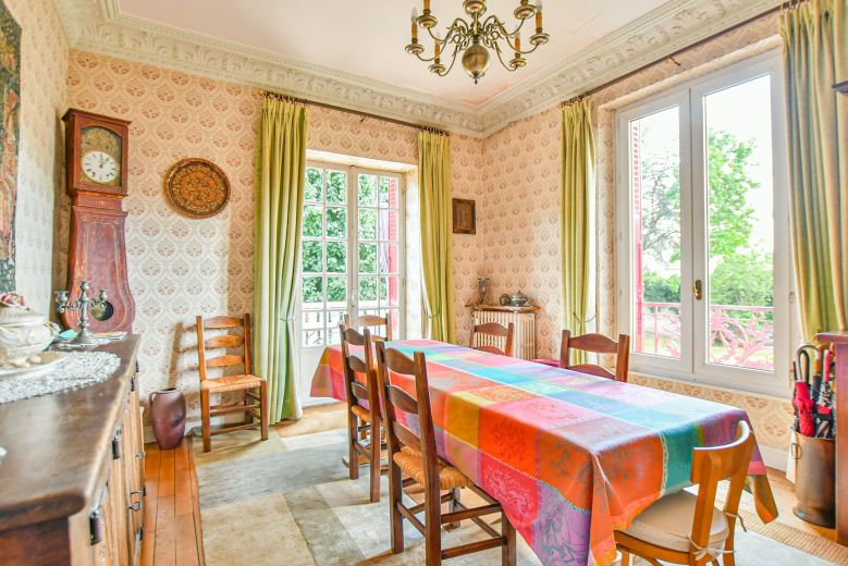 maison 8 Pièces en viager sur NEUILLY PLAISANCE (93360)