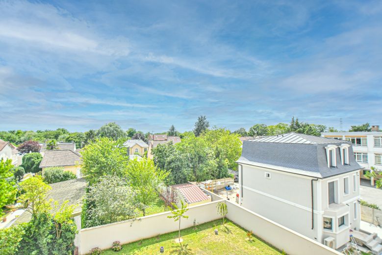 maison 8 Pièces en viager sur NEUILLY PLAISANCE (93360)