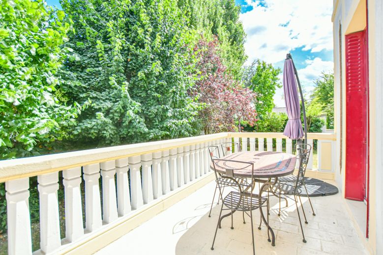 maison 8 Pièces en viager sur NEUILLY PLAISANCE (93360)