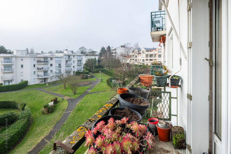 appartement 4 Pièces en viager sur GARCHES (92380) - Plus de details