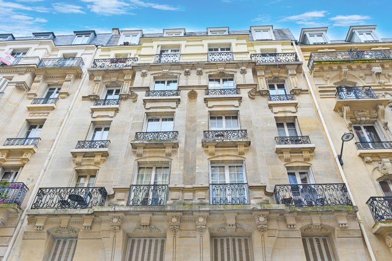 appartement 2 Pièces en viager sur PARIS (75015) - Plus de details