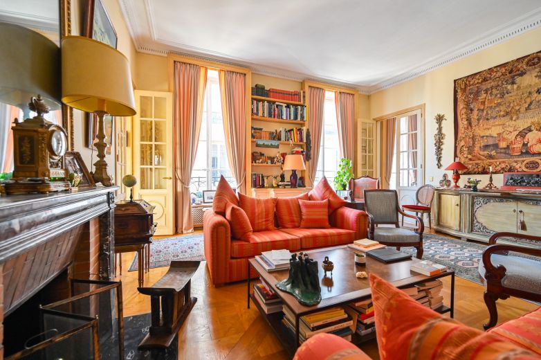 appartement 5 Pièces en viager sur PARIS (75007) - Plus de details