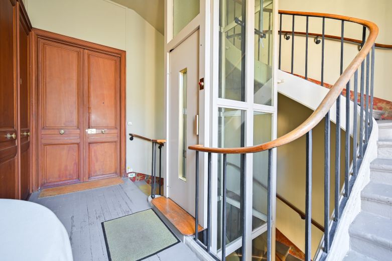 appartement 5 Pièces en viager sur PARIS (75007)