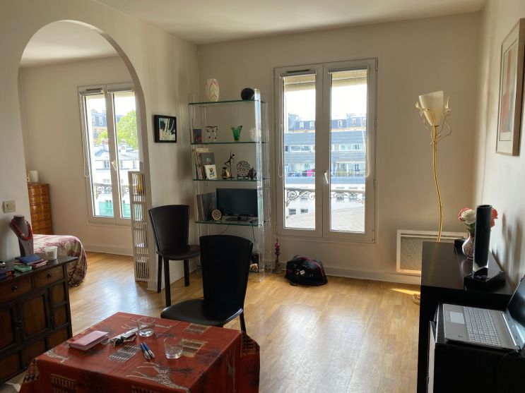 appartement 2 Pièces en viager sur PARIS (75011) - Plus de details