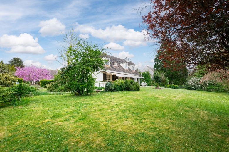 maison 5 Pièces en viager sur ST FARGEAU PONTHIERRY (77310) - Plus de details