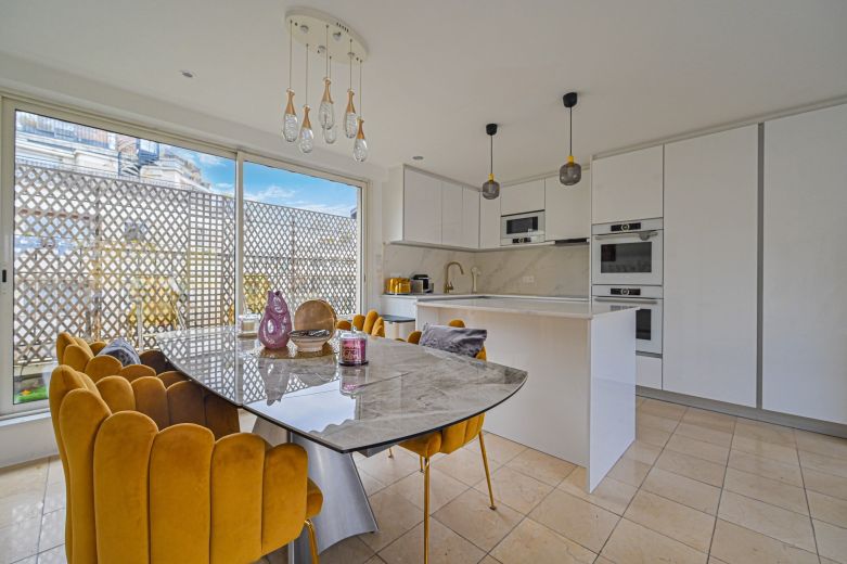 appartement 3 Pièces en viager sur PARIS (75016)