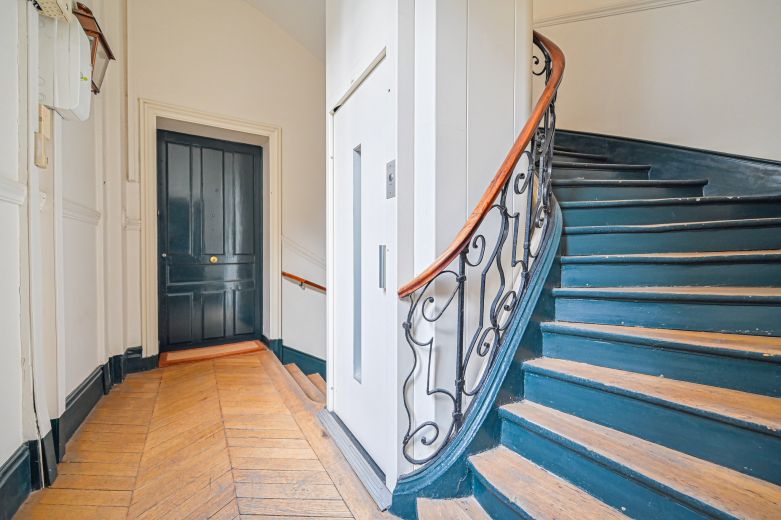 appartement 1 pièce en viager sur PARIS (75007)