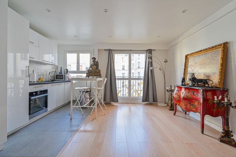 appartement 2 Pièces en vente sur PARIS (75011) - Plus de details