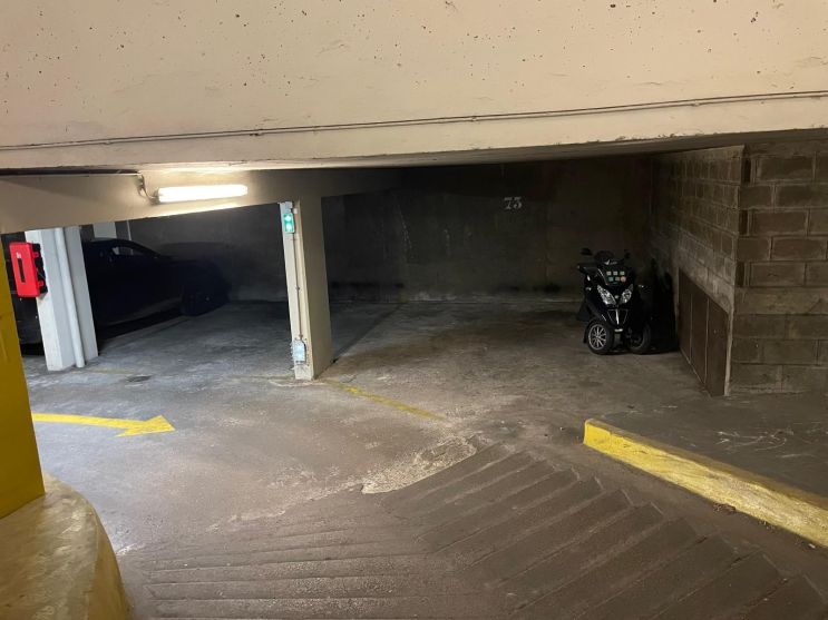 parking en vente sur PARIS (75011) - Plus de details