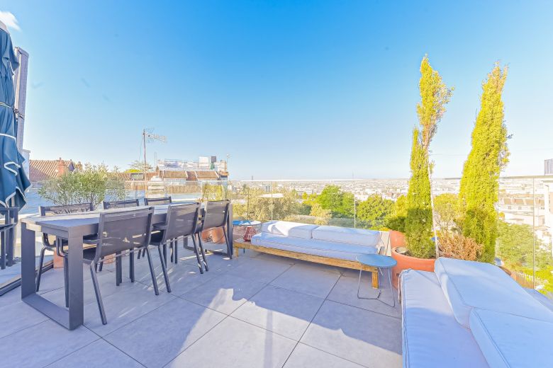 maison 5 Pièces en viager sur PARIS (75019)
